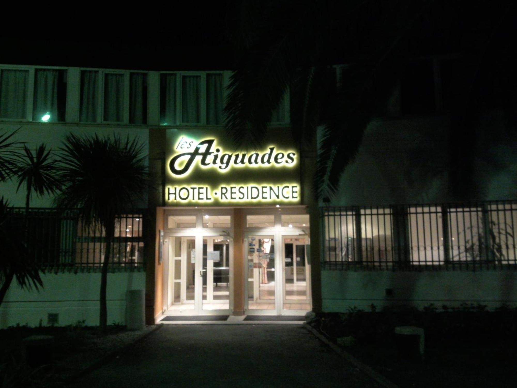 Hôtel Residence Les Aiguades Port-de-Bouc Exterior foto
